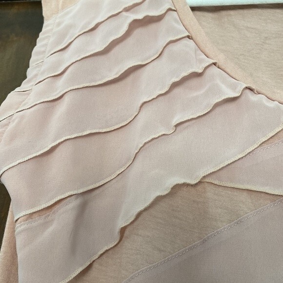 312) Lauren Conrad  Pink/Mauve sleevelss tee w/ sheer layering detail EUC Sz. M - Picture 3 of 6